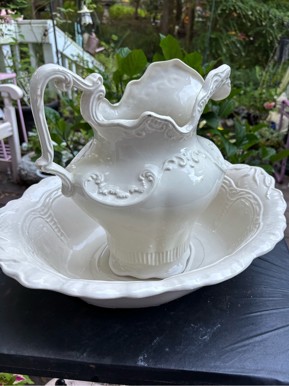 Arnels Elegant White Ceramic Pitcher and Basin Bowl Set Vintage Luxury